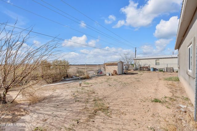 16104 Mesa Rocks Street, Fabens, TX 79838