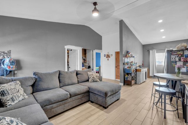 16104 Mesa Rocks Street, Fabens, TX 79838