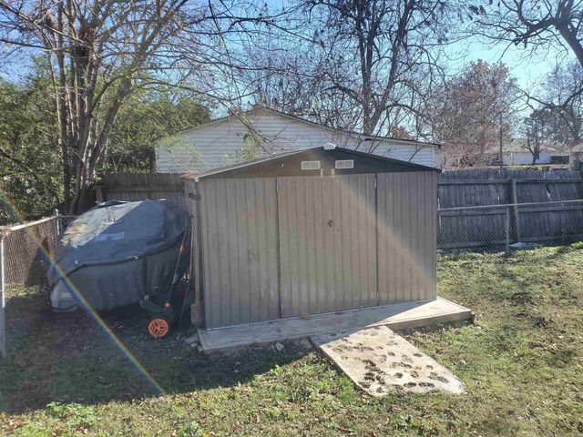 714 W 7th Street, Rector, AR 72461