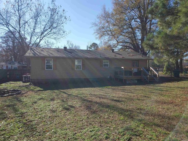 714 W 7th Street, Rector, AR 72461