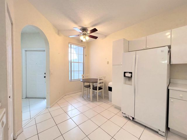 7910 Laina Lane 2, Boynton Beach, FL 33437