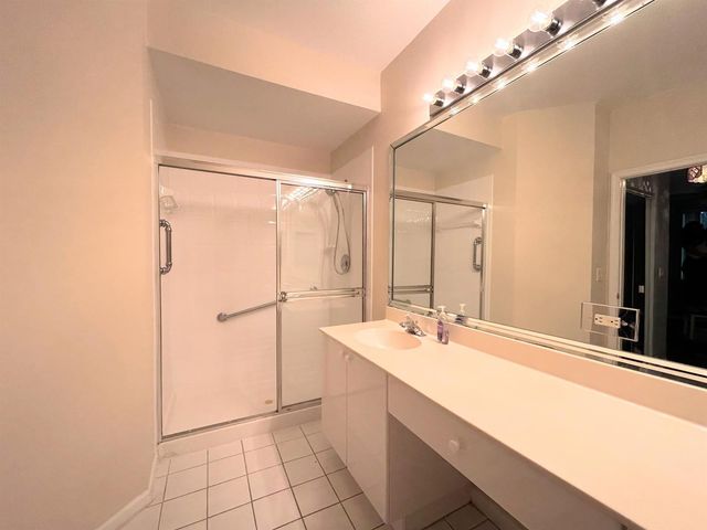 7910 Laina Lane 2, Boynton Beach, FL 33437