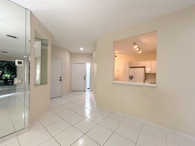7910 Laina Lane 2, Boynton Beach, FL 33437