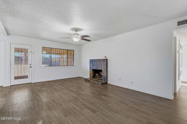 2125 Octubre Drive, El Paso, TX 79935