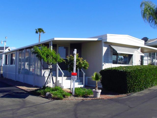 211 N Citrus Avenue 135, Escondido, CA 92027