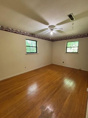 1960 Peach Orchard Hill Road NE, Cleveland, TN 37323