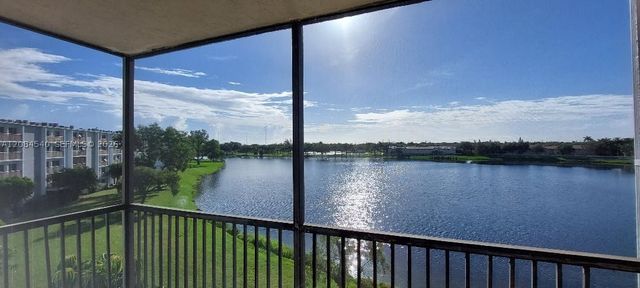 8710 N Sherman Cir 403, Miramar, FL 33025