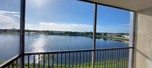 8710 N Sherman Cir 403, Miramar, FL 33025