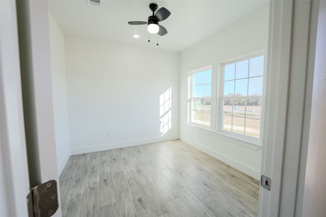 200 Kilkenny Road, Poolville, TX 76487