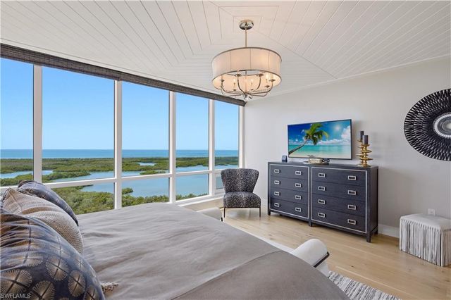 13925 Old Coast RD 1706, Naples, FL 34110