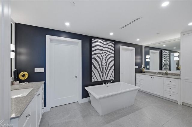 13925 Old Coast RD 1706, Naples, FL 34110