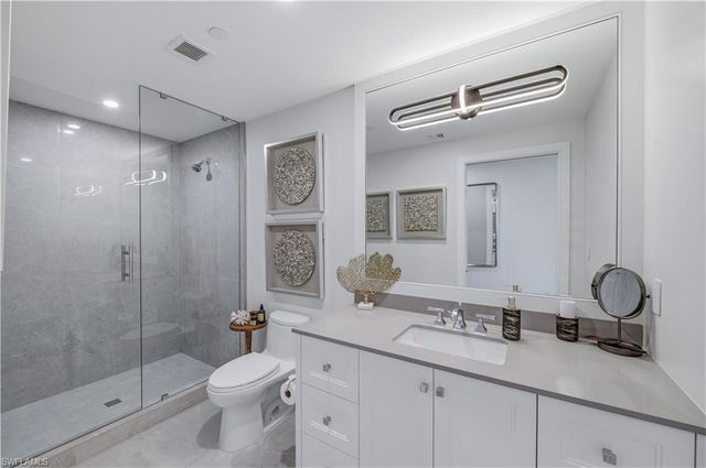 13925 Old Coast RD 1706, Naples, FL 34110