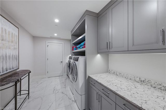 13925 Old Coast RD 1706, Naples, FL 34110