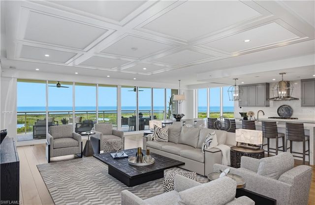 13925 Old Coast RD 1706, Naples, FL 34110