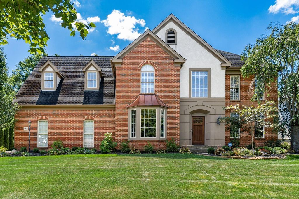 7835 Tartan Fields Drive, Dublin, OH 43017