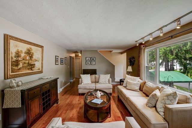 81 Causeway Terrace, Leominster, MA 01453