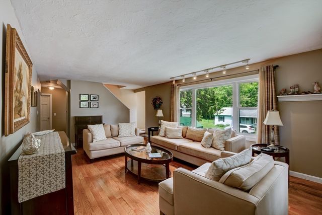 81 Causeway Terrace, Leominster, MA 01453
