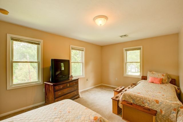 81 Causeway Terrace, Leominster, MA 01453