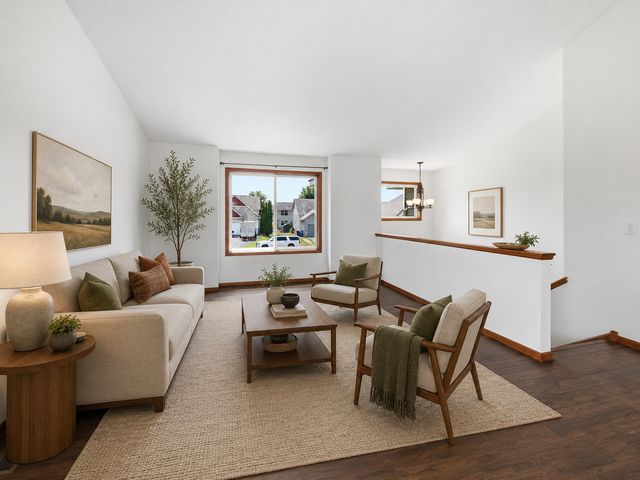 279 Kiso Avenue, Shakopee, MN 55379