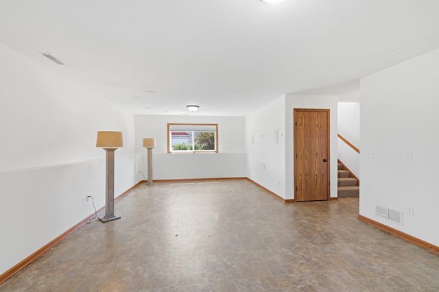 279 Kiso Avenue, Shakopee, MN 55379