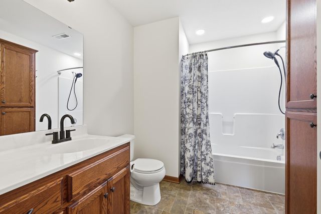 279 Kiso Avenue, Shakopee, MN 55379