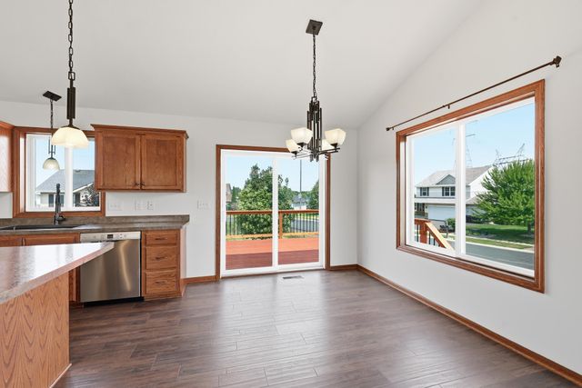 279 Kiso Avenue, Shakopee, MN 55379