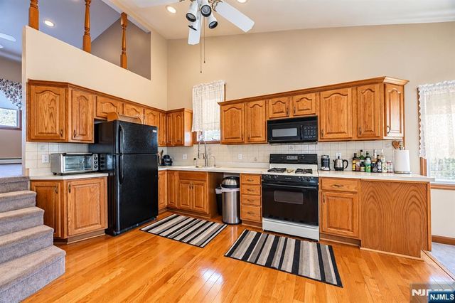 214 Newark Avenue, Lyndhurst, NJ 07071