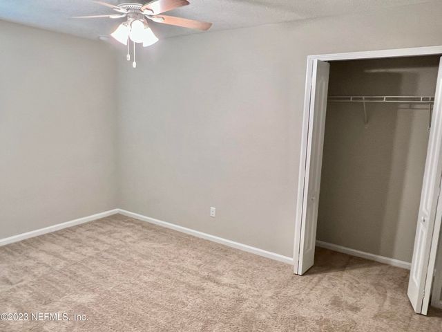 574 NORTHSIDE Drive S, Jacksonville, FL 32218