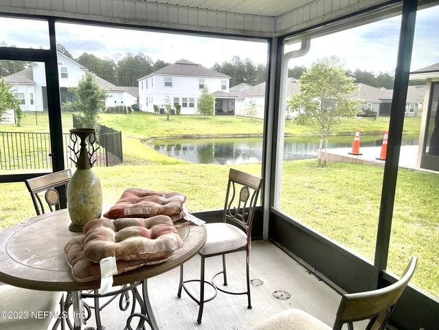 574 NORTHSIDE Drive S, Jacksonville, FL 32218
