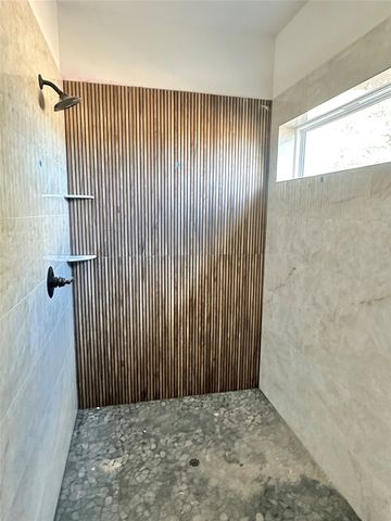 2001 Collin Street, Weatherford, TX 76085