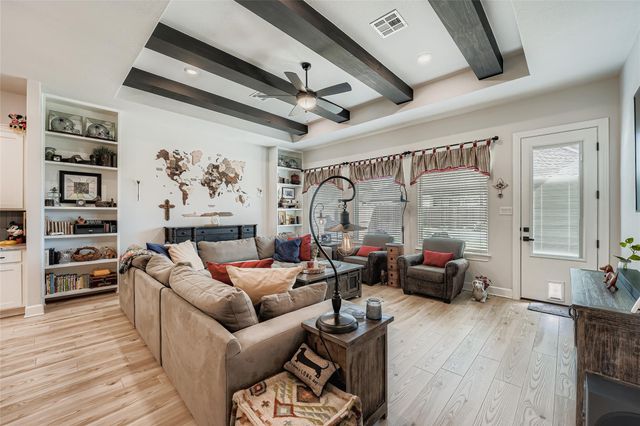 17721 Clairess LN, Manor, TX 78653