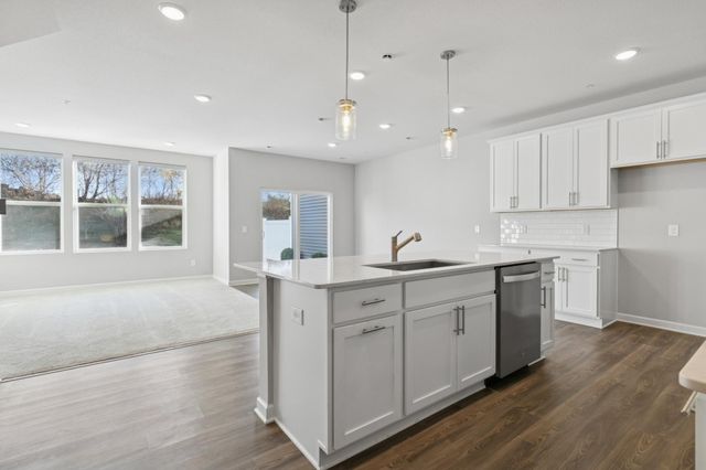 4860 Avery Court, Eagan, MN 55123