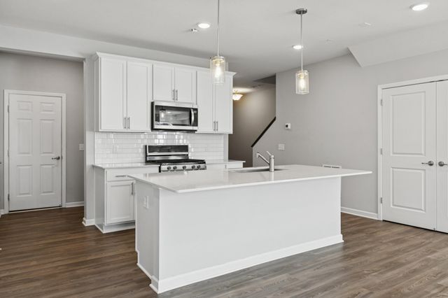 4860 Avery Court, Eagan, MN 55123