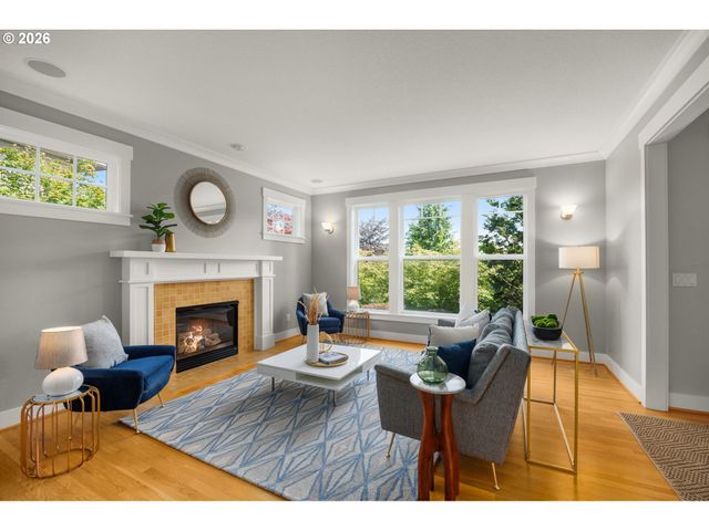 9325 Nw HOPEDALE Ct, Portland, OR 97229