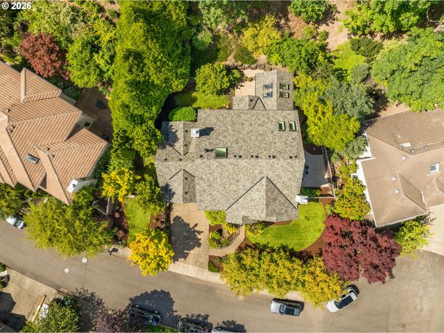 9325 Nw HOPEDALE Ct, Portland, OR 97229