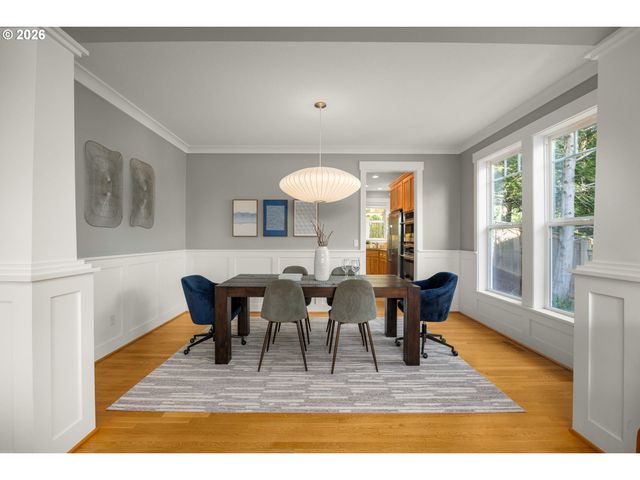 9325 Nw HOPEDALE Ct, Portland, OR 97229