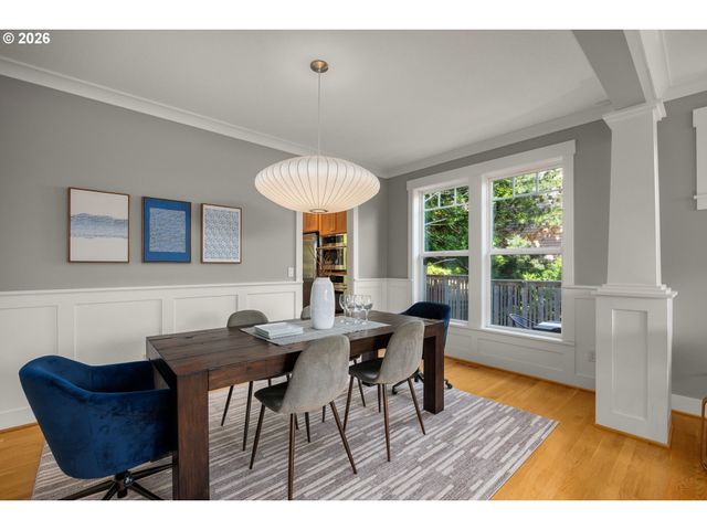 9325 Nw HOPEDALE Ct, Portland, OR 97229