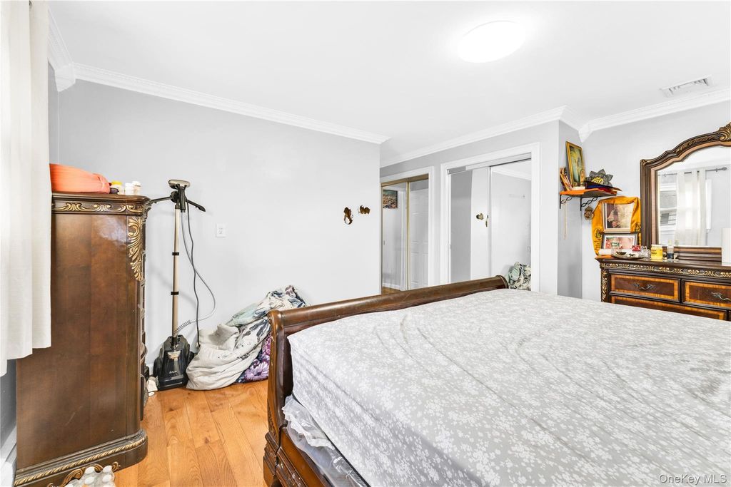 921 N Fletcher Avenue, Valley Stream, NY 11580 — photo 3