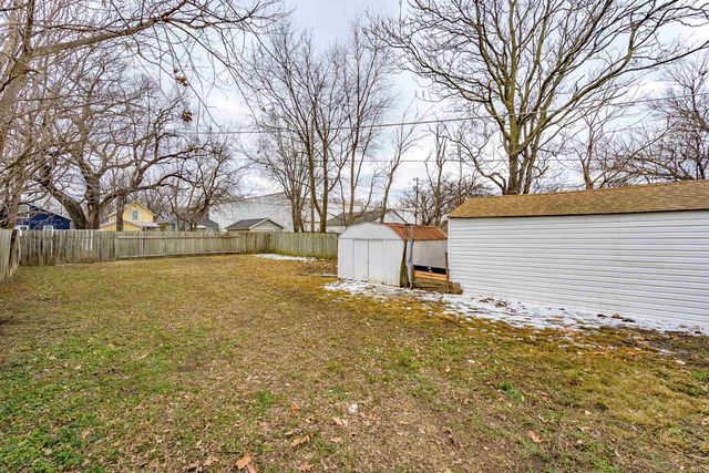 222 N Fern St, Wichita, KS 67203