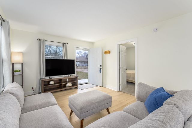 222 N Fern St, Wichita, KS 67203