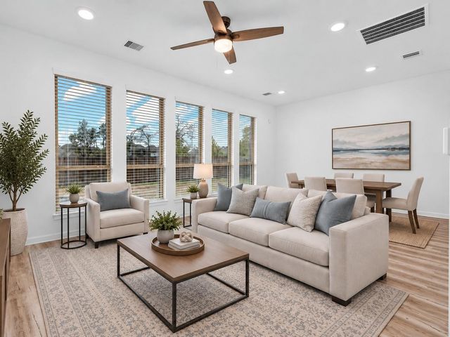 650 Aspen Falls Ct, Conroe, TX 77304