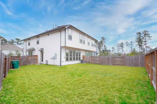 650 Aspen Falls Ct, Conroe, TX 77304