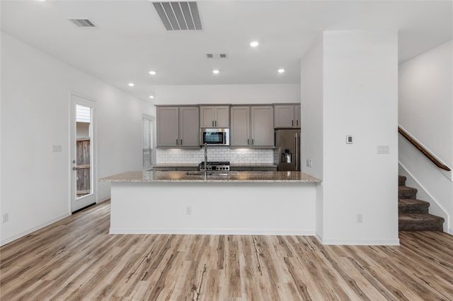 650 Aspen Falls Ct, Conroe, TX 77304
