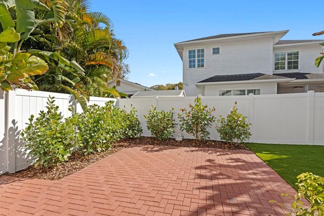 3408 W PALMIRA AVENUE, Tampa, FL 33629