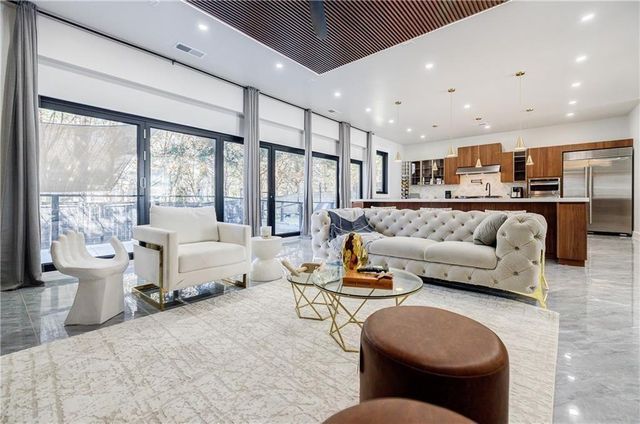 1812 Hunters Glen, Marietta, GA 30062