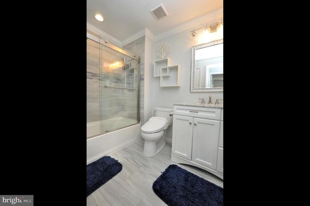 3504-B RAMSBURY CT, Mount Laurel, NJ 08054