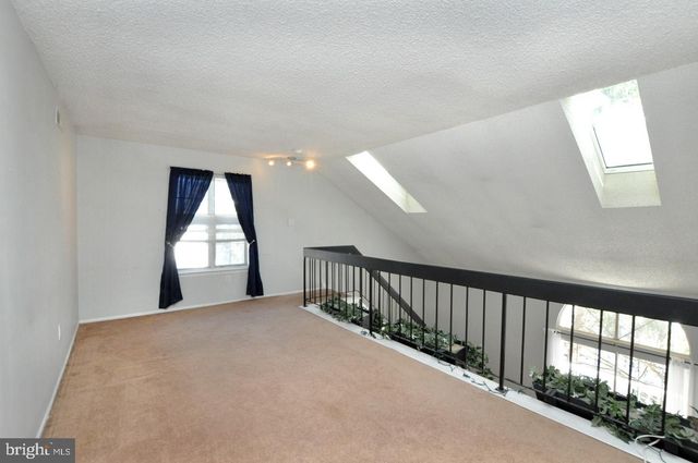 3504-B RAMSBURY CT, Mount Laurel, NJ 08054