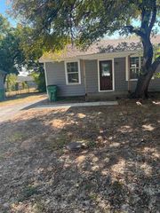 503 E RUBY AVENUE, Iowa Park, TX 76367