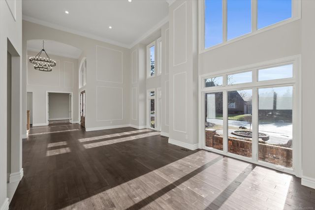 19790 Westchester Drive, Clinton Twp, MI 48038