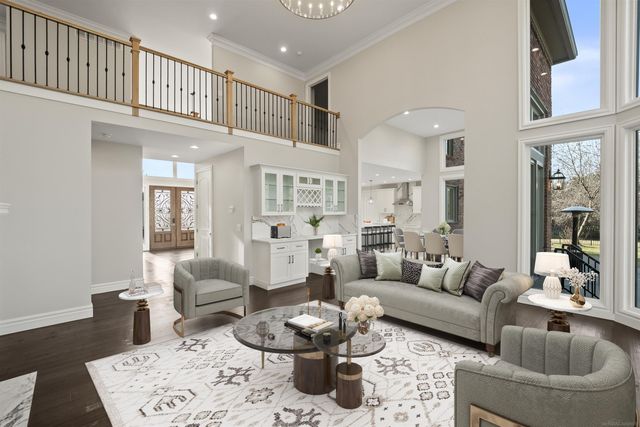 19790 Westchester Drive, Clinton Twp, MI 48038